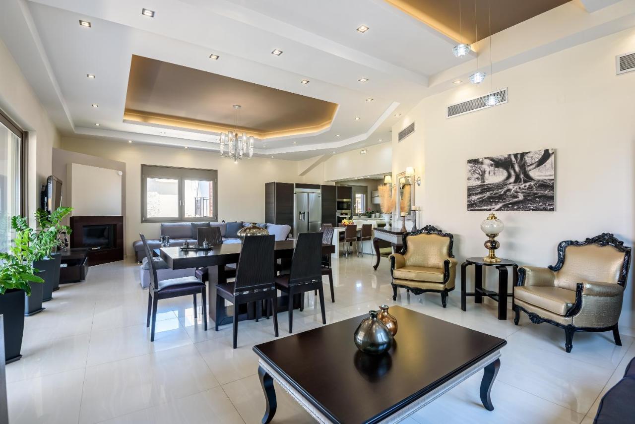 Luxury Villa In City Center With Rooftop Swimming Pool 干尼亞 外观 照片