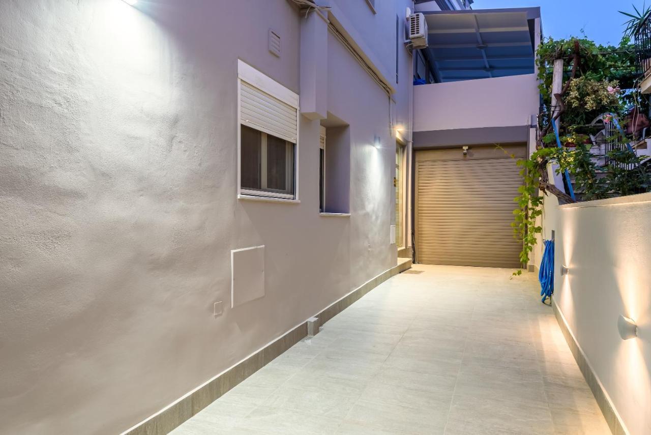 Luxury Villa In City Center With Rooftop Swimming Pool 干尼亞 外观 照片