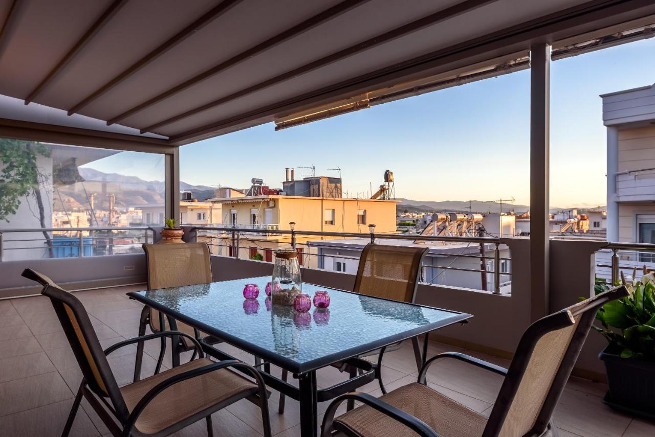 Luxury Villa In City Center With Rooftop Swimming Pool 干尼亞 外观 照片